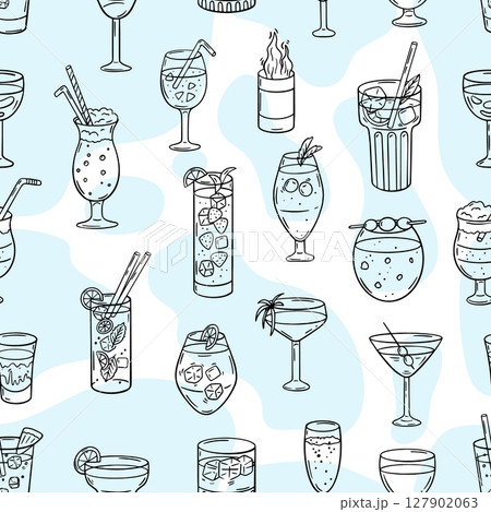 Sketch cocktails seamless pattern. Alcoholic drinks, different beverages with lime lemon. Beach bar party print design. Drinks vector background 127902063