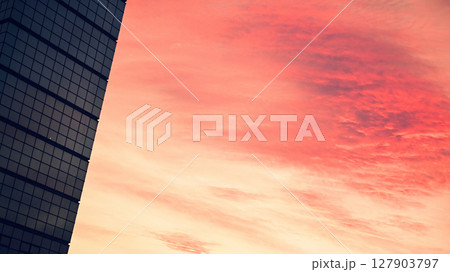 千葉ポートタワー夕景 127903797