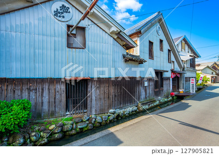 福岡県　八女市黒木の町並み 127905821