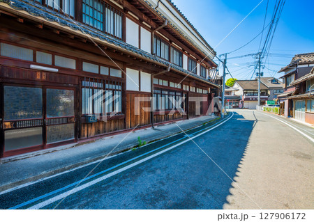 福岡県　八女市福島の町並み 127906172