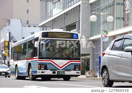 路線バス 八戸市内を走る八戸市営バス 路線バス 八戸市内を走る八戸市営バス 127908558