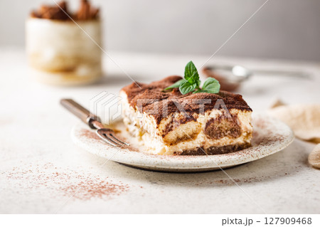 Traditional Italian dessert tiramisu Traditional Italian dessert tiramisu 127909468