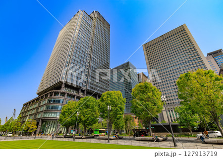 東京　千代田区 丸の内の都市風景　新丸の内ビルディング 127913719