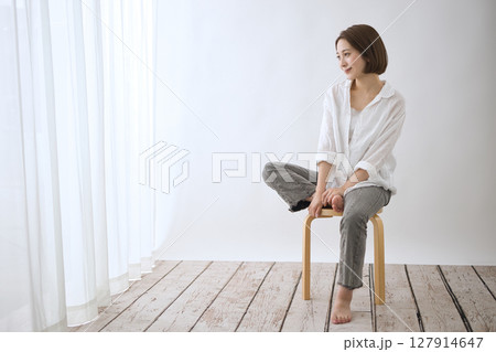20代女性のビューティ 127914647