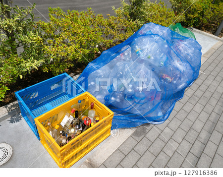 資源ごみの集積所 127916386