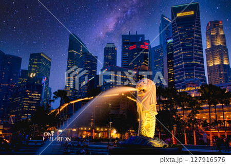 シンガポールの美しい夜景の風景 127916576