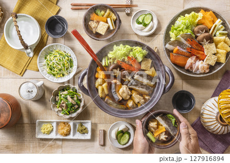 いつもの食卓 寄せ鍋 127916894