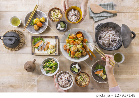 いつもの食卓 肉じゃが いつもの食卓 肉じゃが 127917149
