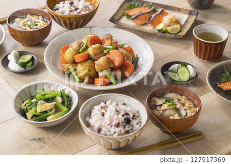 肉じゃが 127917369