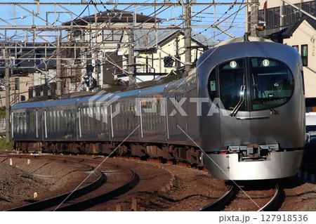 西武池袋線特急ちちぶ号(001系電車:池袋⇔飯能-西武秩父) 西武池袋線特急ちちぶ号(001系電車:池袋⇔飯能-西武秩父) 127918536