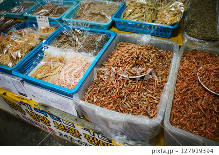 チャガルチ市場 釜山 韓国 チャガルチ市場 釜山 韓国 127919394