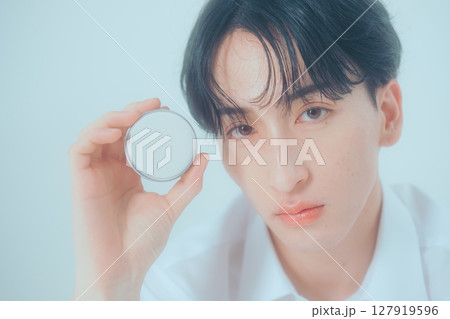 ナチュラルスマイルの韓国メンズ × ケアバーム ナチュラルスマイルの韓国メンズ × ケアバーム 127919596