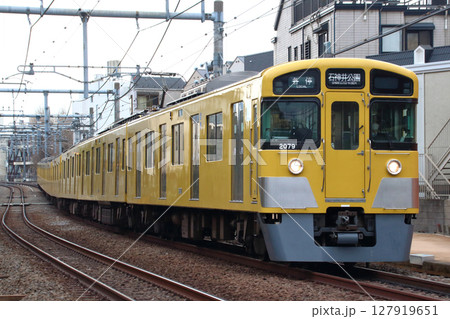 ［SI］西武池袋線2000系リニュアール車（各停-8両編成：石神井公園行） 127919651