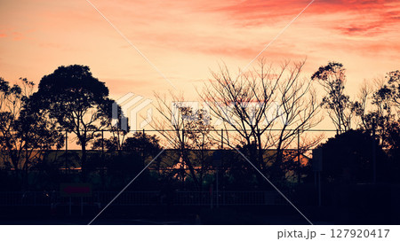 夕焼け空 127920417