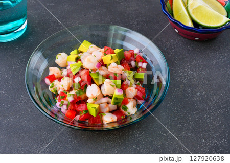 エビのセビーチェ(メキシコ料理) エビのセビーチェ(メキシコ料理) 127920638