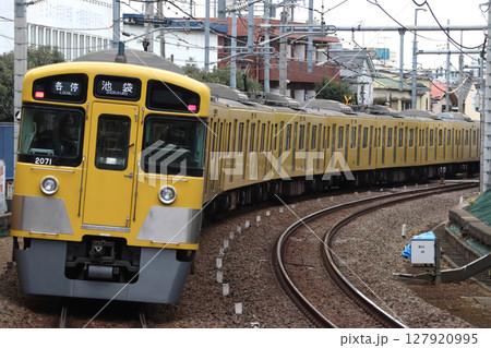 ［SI］西武豊島線2000系リニュアール車（各停-8両編成：池袋⇔飯能） 127920995