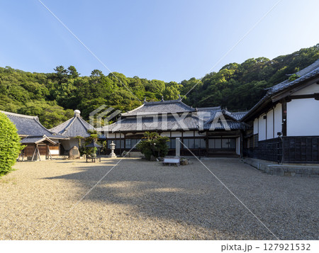 大阪府池田市の大広寺本堂 127921532