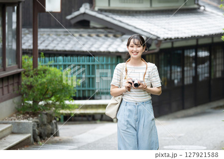 女子旅 カメラ女子 旅行 女子旅 カメラ女子 旅行 127921588