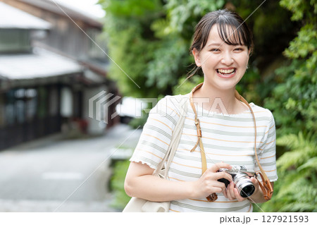 女子旅 カメラ女子 旅行 女子旅 カメラ女子 旅行 127921593