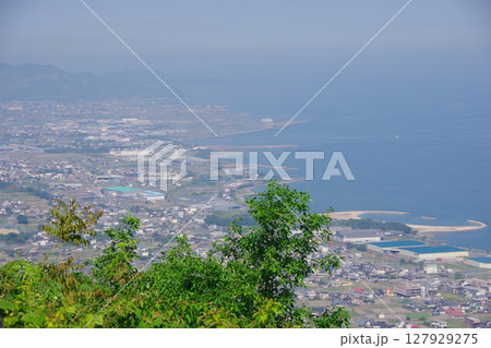 愛媛県四国中央市 具定展望台から豊岡町・土居町方面を望む 愛媛県四国中央市 具定展望台から豊岡町・土居町方面を望む 127929275