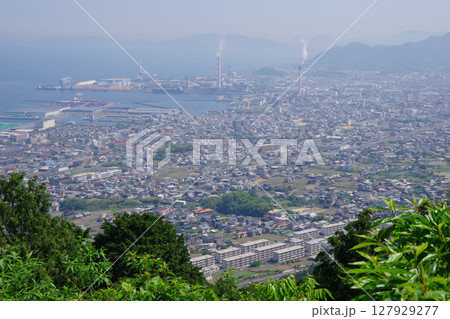 愛媛県四国中央市 具定展望台から川之江方面を望む 愛媛県四国中央市 具定展望台から川之江方面を望む 127929277