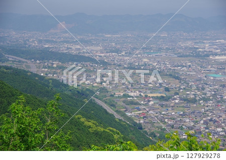 愛媛県四国中央市 具定展望台から豊岡町・土居町方面を望む 愛媛県四国中央市 具定展望台から豊岡町・土居町方面を望む 127929278