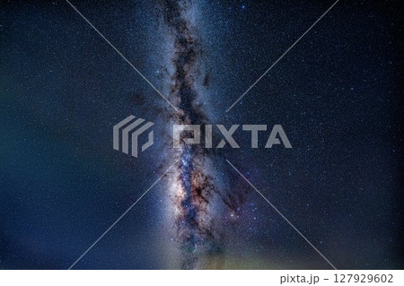 【天の川素材】渋峠の夏の天の川【群馬県】 127929602