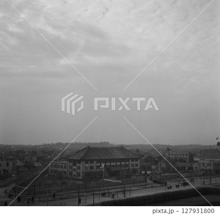 古写真 1938年 中華民国 南京市 日中戦争中 国民政府外交部の建物から望む南京市街 古写真 1938年 中華民国 南京市 日中戦争中 国民政府外交部の建物から望む南京市街 127931800