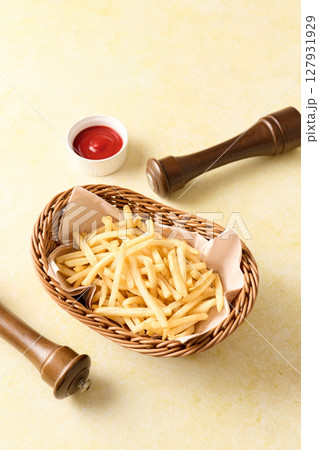 フライドポテト フライドポテト 127931929