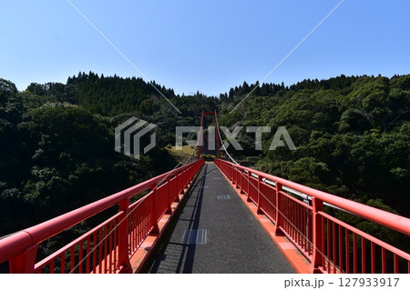 鹿児島 神川大滝公園 虹の吊り橋 吊橋 鹿児島 神川大滝公園 虹の吊り橋 吊橋 127933917