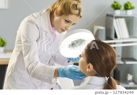 Expert Skin Consultation in a Modern Aesthetic Clinic for Comprehensive Skin Care and Treatment Expert Skin Consultation in a Modern Aesthetic Clinic for Comprehensive Skin Care and Treatment 127934249