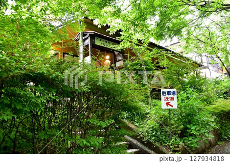 日光市 龍王峡ハイキングコース(自然探勝路)と駐車場近道案内板 日光市 龍王峡ハイキングコース(自然探勝路)と駐車場近道案内板 127934818