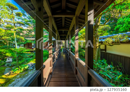 福岡県　甘木市　秋月の町並み 127935160