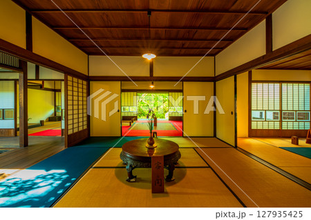 福岡県　甘木市　秋月の町並み　武家屋敷　久野邸 127935425