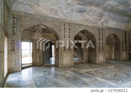 インド・アグラ城塞 ムサンマン・ブルジュ / Agra Fort (Lal Qila), India インド・アグラ城塞 ムサンマン・ブルジュ / Agra Fort (Lal Qila), India 127936021