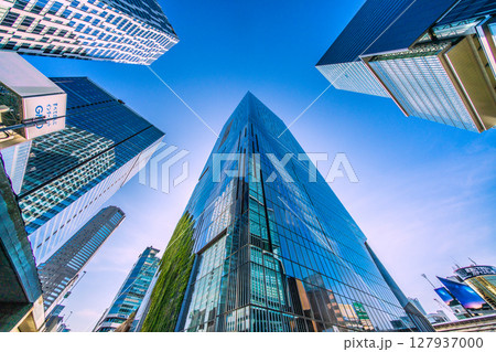 日本の東京都市景観 真夏のような暑さ…渋谷スクランブルスクエアなど“東急村”のビル群を望む＝22日 127937000