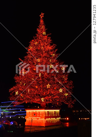 はこだてクリスマスファンタジー2018 プレミアムレッドツリー はこだてクリスマスファンタジー2018 プレミアムレッドツリー 127941235