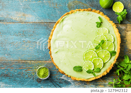 Key Lime Pie 127942312