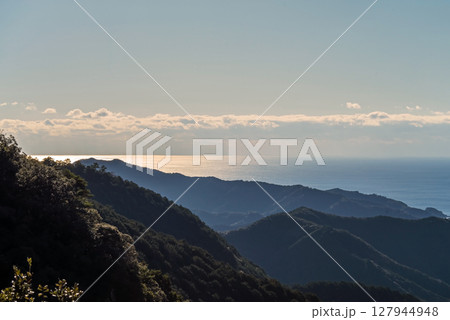 世界遺産 熊野古道伊勢路 「ツヅラト峠」頂上見晴台からの絶景 127944948
