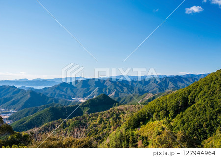 世界遺産 熊野古道伊勢路 「ツヅラト峠」頂上見晴台からの絶景 127944964