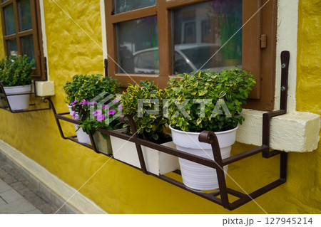 Typical vintage house in downtown in Belgrade, Serbia. 127945214