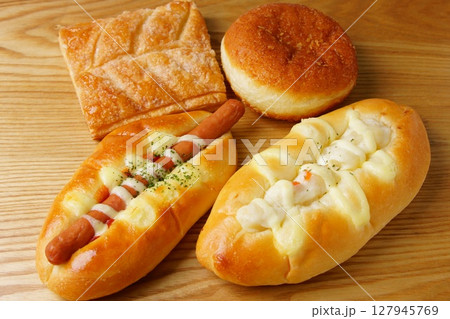 菓子パン 調理パン 菓子パン 調理パン 127945769