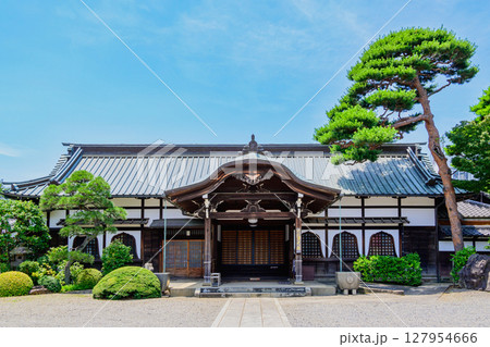 東京都　護国寺（ごこくじ）　月光殿　重要文化財 127954666