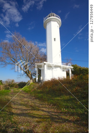 赤穂御崎灯台(灯塔高16m、光度11万カルデラ)/瀬戸内海国立公園/日本の夕陽百選 赤穂御崎灯台(灯塔高16m、光度11万カルデラ)/瀬戸内海国立公園/日本の夕陽百選 127956449