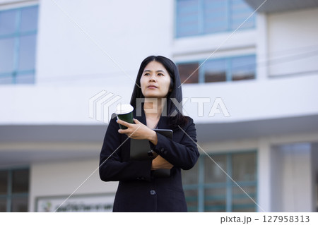 Future remote work combines technology smart phone digital business woman enable e-learning productivity while travel blend comfort modern devices serenity computer equipment connection online world 127958313