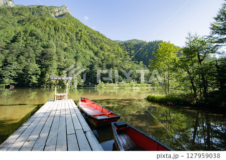 ＜長野＞上高地の絶景　明神池 127959038