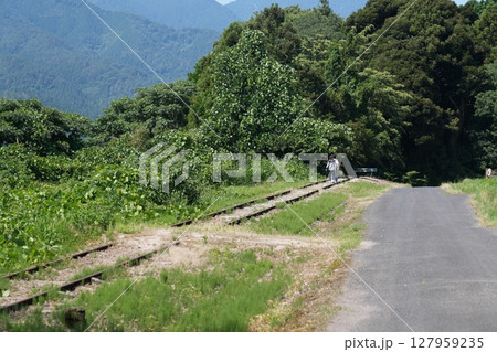 旧国鉄倉吉線廃線跡 127959235