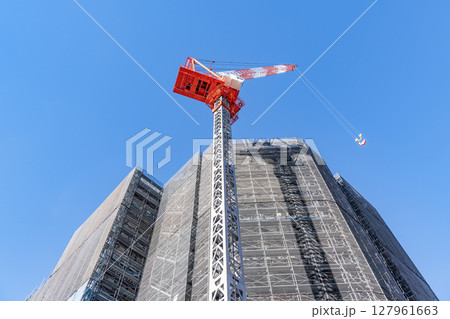 高層ビルの建築現場(建築現場イメージ) 高層ビルの建築現場(建築現場イメージ) 127961663