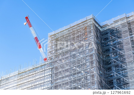 高層ビルの建築現場(建築現場イメージ) 高層ビルの建築現場(建築現場イメージ) 127961692