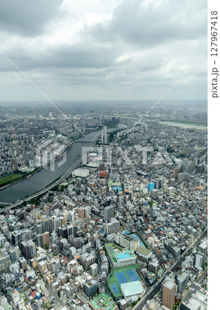 Aerial view of central Tokyo cityscape in Japan Aerial view of central Tokyo cityscape in Japan 127967418